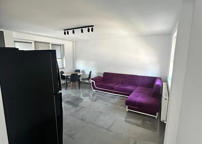 Family-friendly Apartment, 2 Bedroom And Living Area & Balcony, With Garden Access, Donilads - Everywhere, Relax & Nature Escape Daire Două Mai