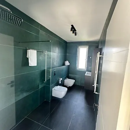 Apartman Family-friendly Apartment, 2 Bedroom And Living Area & Balcony, With Garden Access, Donilads - Everywhere, Relax & Nature Escape Două Mai