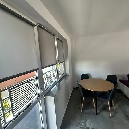 Apartman Family-friendly Apartment, 2 Bedroom And Living Area & Balcony, With Garden Access, Donilads - Everywhere, Relax & Nature Escape